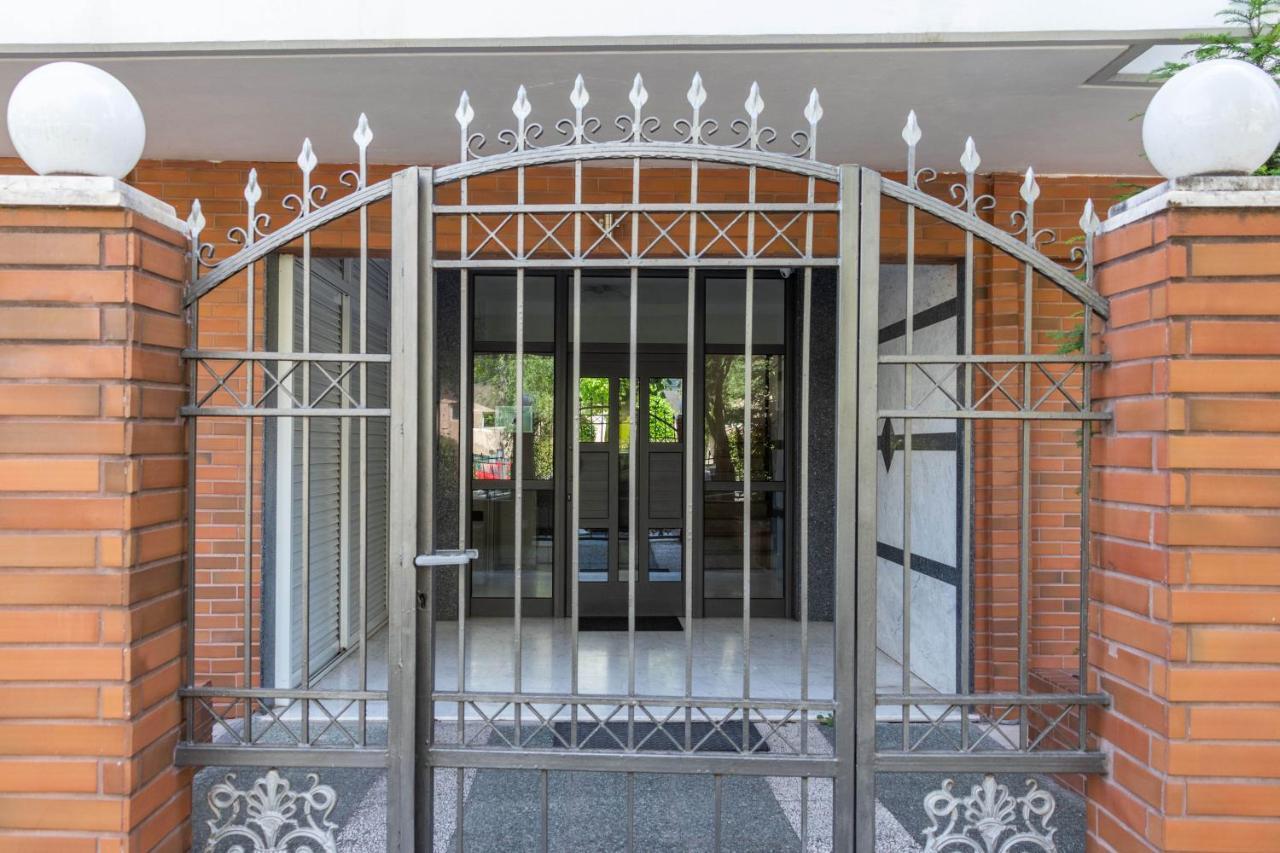 East City Living Apt - Netflix, Vesta Philoxenia Tesalonika Bagian luar foto